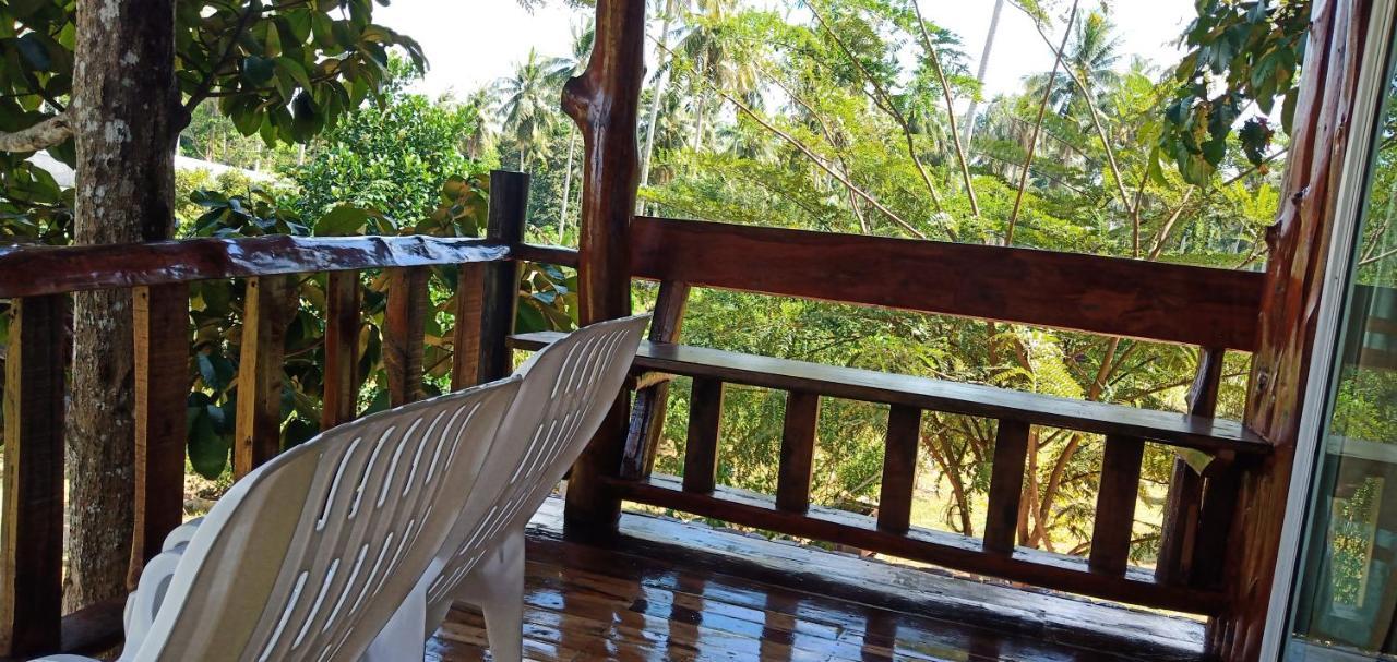 Kohjum Freedom Resort Koh Jum Eksteriør bilde