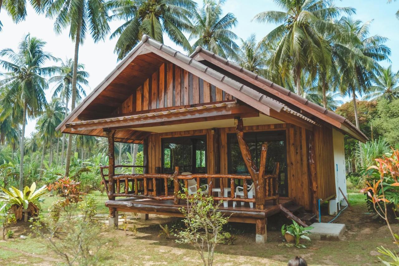 Kohjum Freedom Resort Koh Jum Eksteriør bilde