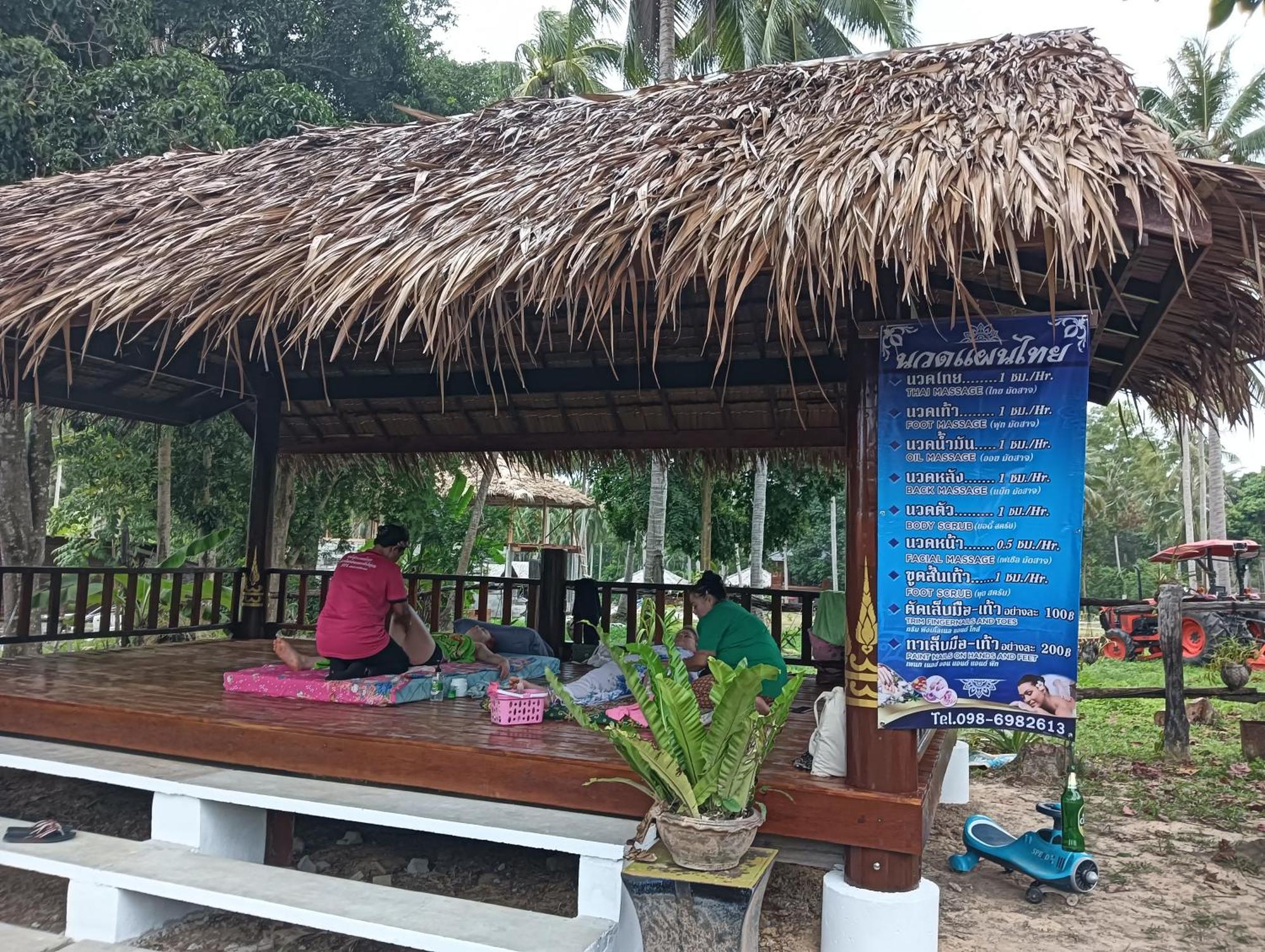 Kohjum Freedom Resort Koh Jum Eksteriør bilde