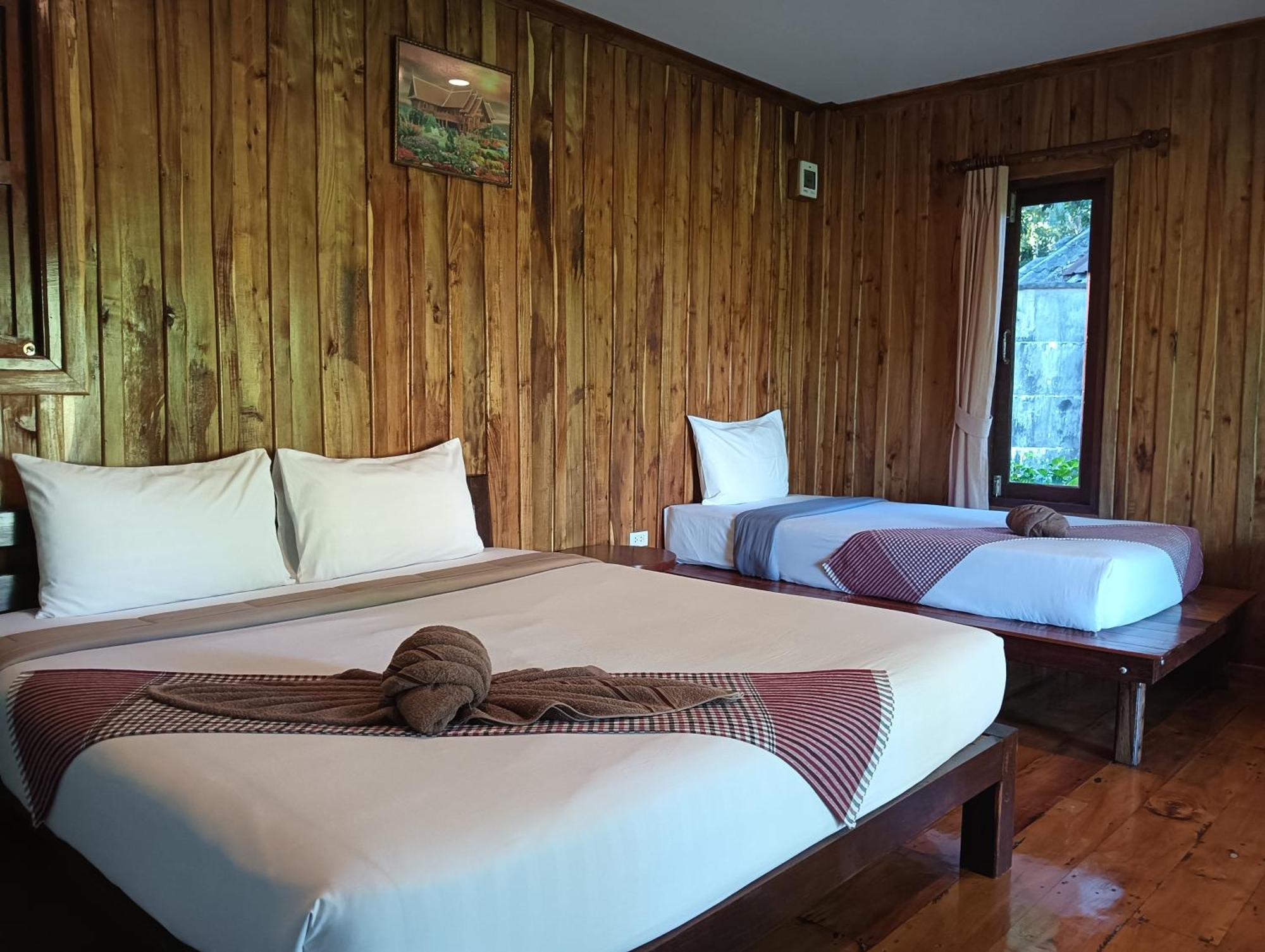 Kohjum Freedom Resort Koh Jum Eksteriør bilde