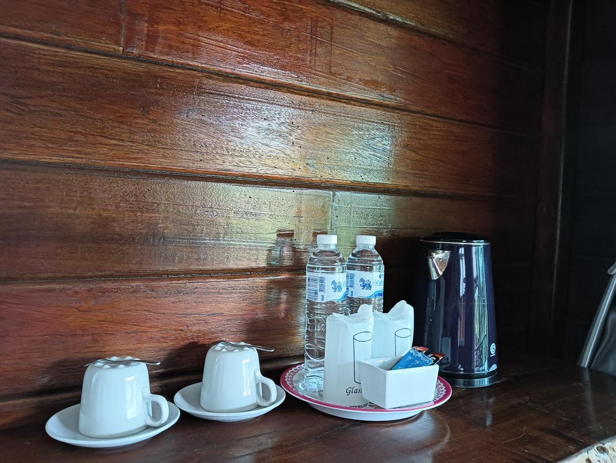 Kohjum Freedom Resort Koh Jum Eksteriør bilde