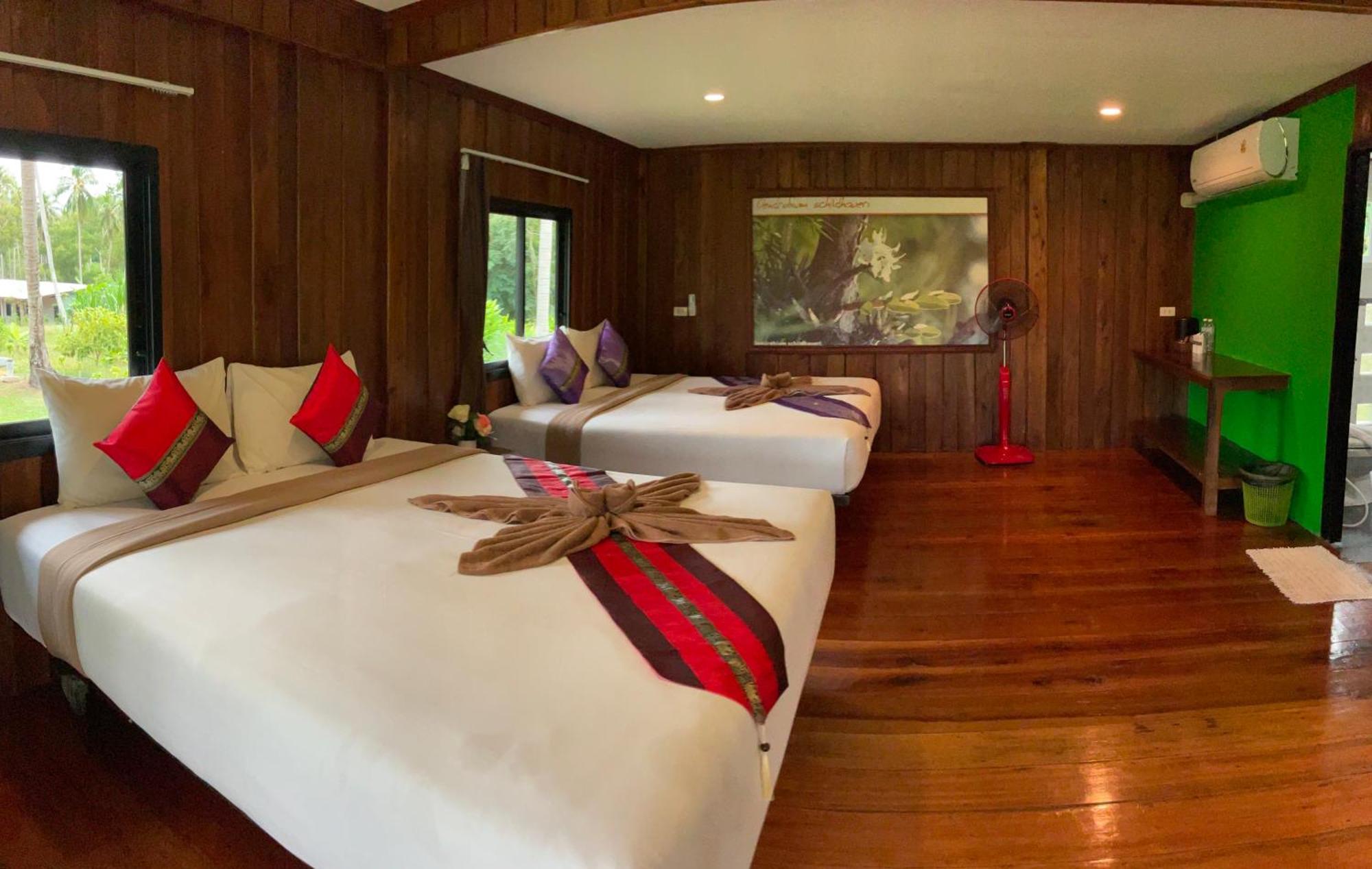 Kohjum Freedom Resort Koh Jum Eksteriør bilde